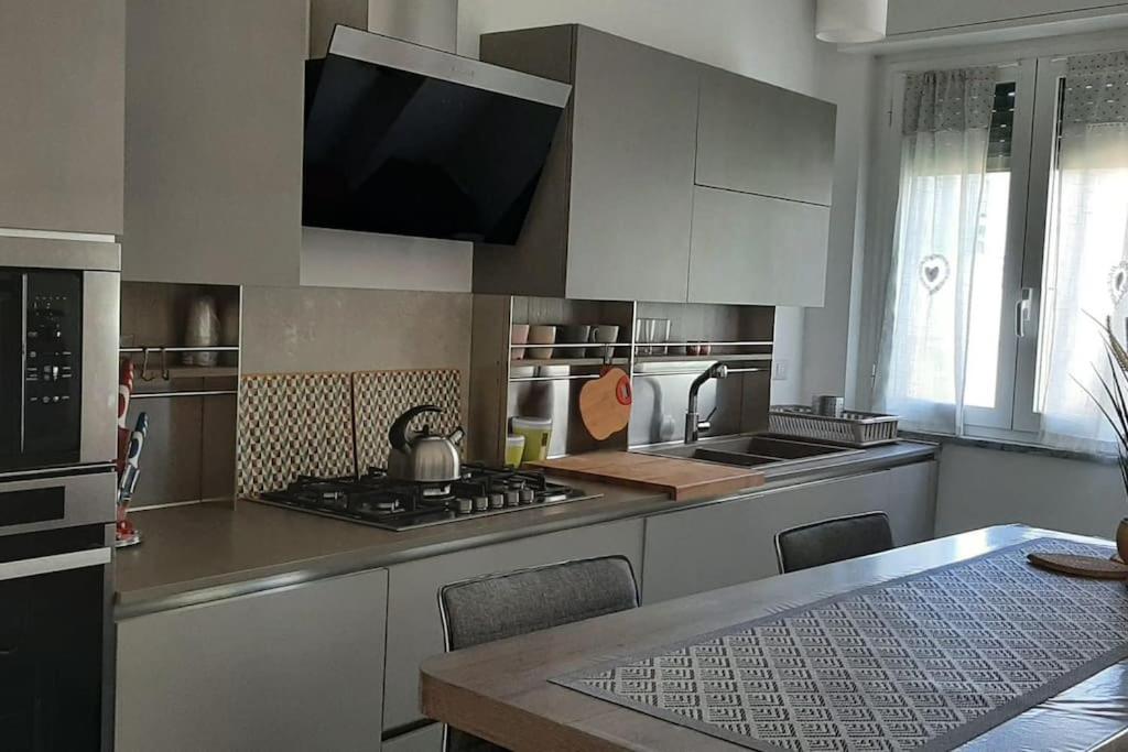 ミラノAmpio Bilocale In Zona Porta Vittoria / Corso Lodiアパートメント エクステリア 写真